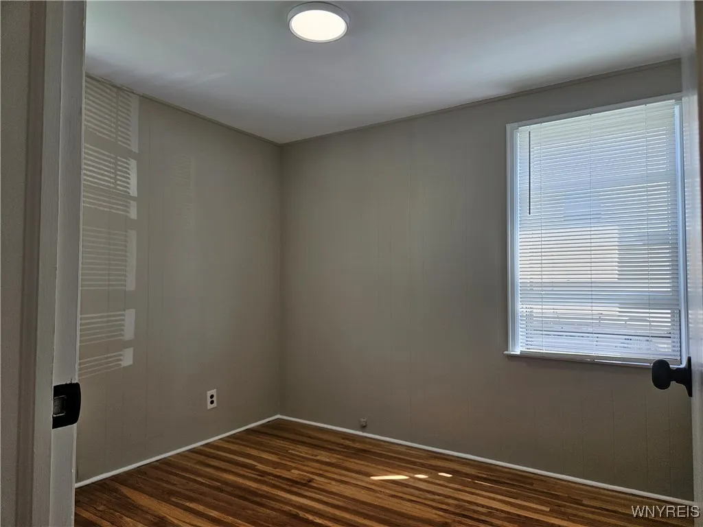 1292 Cleveland Drive, Cheektowaga, New York 14225, Cheektowaga, New York 14225, 4 Bedrooms Bedrooms, 6 Rooms Rooms,1 BathroomBathrooms,Residential Lease,For Rent,1292 Cleveland Drive, Cheektowaga, New York 14225,B1633020