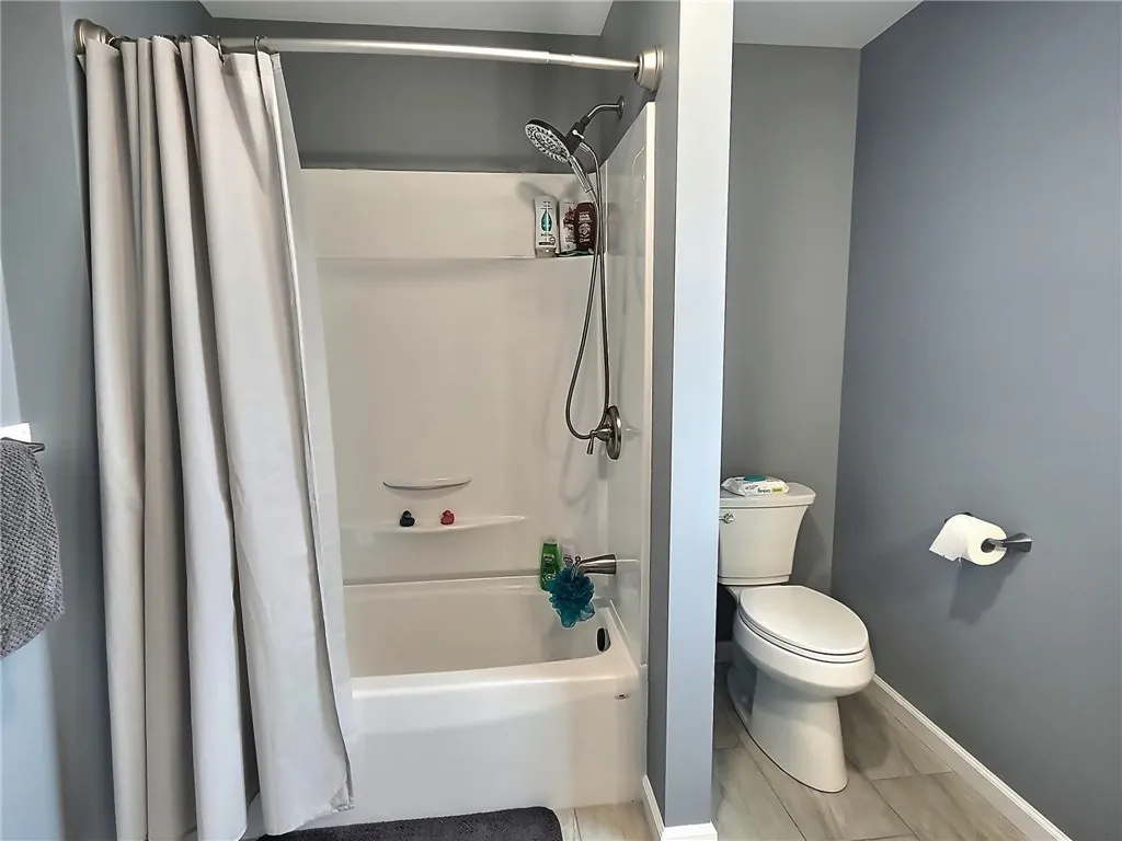 1653 Honoco Road, Ledyard, New York 13026, Ledyard, New York 13026, 4 Bedrooms Bedrooms, 9 Rooms Rooms,2 BathroomsBathrooms,Residential,For Sale,1653 Honoco Road, Ledyard, New York 13026,R1633006