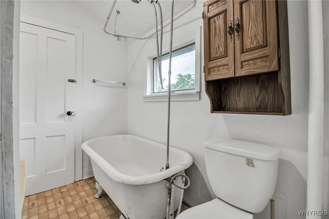 Full Bath