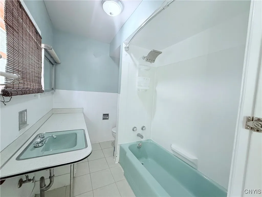 62 Elm Street, Cortland, New York 13045, Cortland, New York 13045, 3 Bedrooms Bedrooms, 9 Rooms Rooms,1 BathroomBathrooms,Residential Lease,For Rent,62 Elm Street, Cortland, New York 13045,S1632387