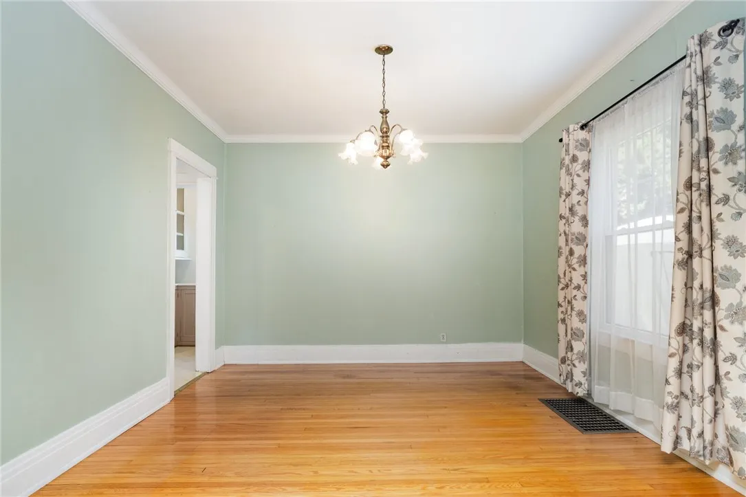 1014 Garson Ave, Rochester, New York 14609, Rochester, New York 14609, 3 Bedrooms Bedrooms, 6 Rooms Rooms,1 BathroomBathrooms,Residential,For Sale,1014 Garson Ave, Rochester, New York 14609,R1633185