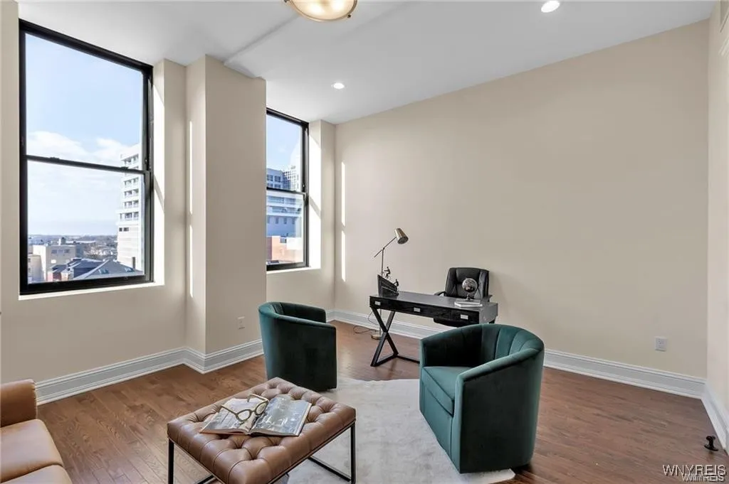 674 Main Street 5, Buffalo, New York 14202, Buffalo, New York 14202, 2 Bedrooms Bedrooms, 8 Rooms Rooms,2 BathroomsBathrooms,Residential Lease,For Rent,674 Main Street 5, Buffalo, New York 14202,B1632614