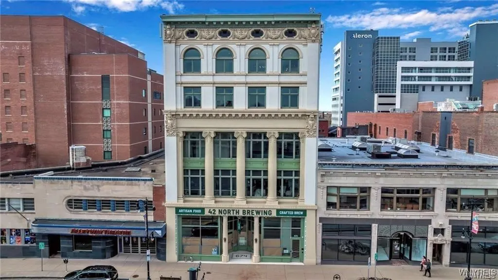 674 Main Street 5, Buffalo, New York 14202, Buffalo, New York 14202, 2 Bedrooms Bedrooms, 8 Rooms Rooms,2 BathroomsBathrooms,Residential,For Sale,674 Main Street 5, Buffalo, New York 14202,B1632612