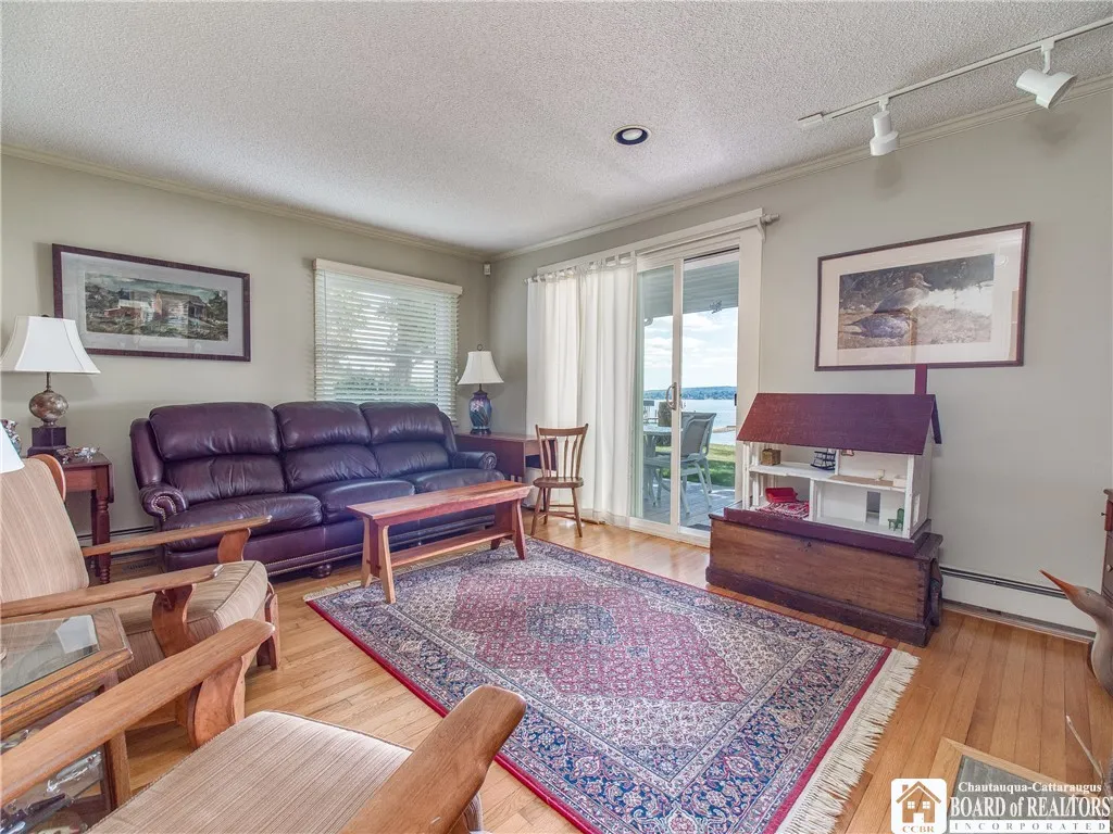 Sliders to the covered deck