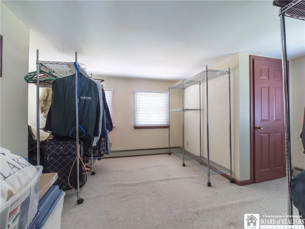 Bonus room off this bedroom