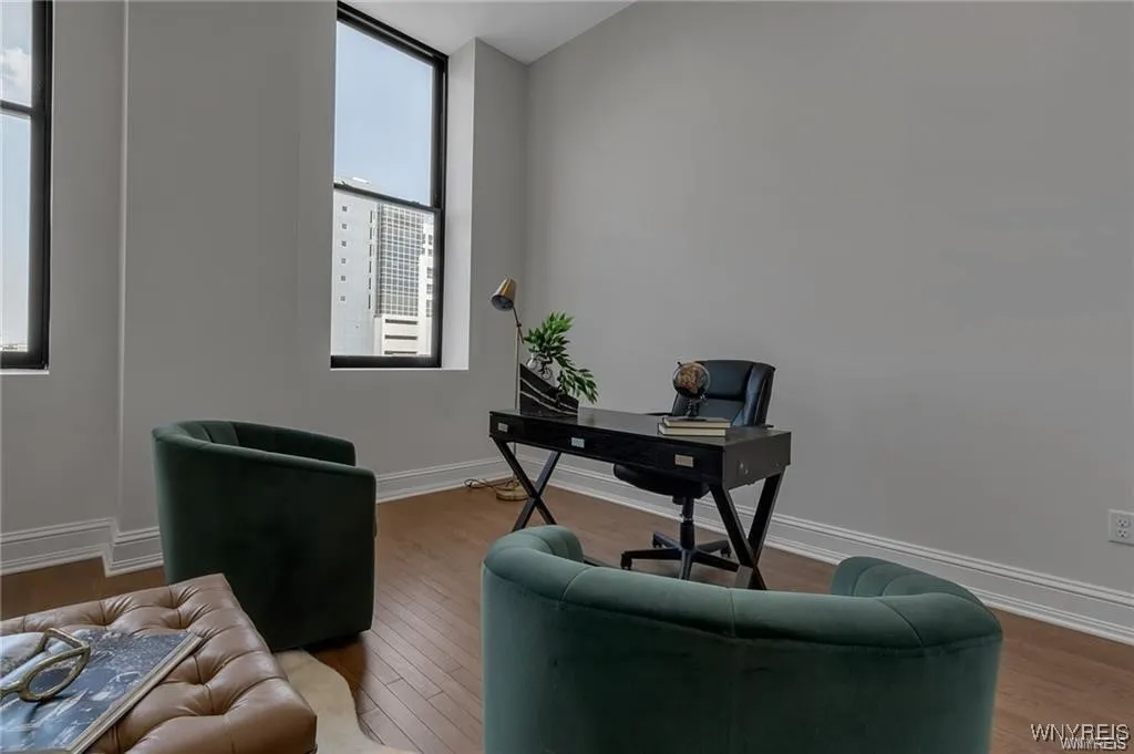 674 Main Street 4, Buffalo, New York 14202, Buffalo, New York 14202, 2 Bedrooms Bedrooms, 8 Rooms Rooms,2 BathroomsBathrooms,Residential,For Sale,674 Main Street 4, Buffalo, New York 14202,B1632610