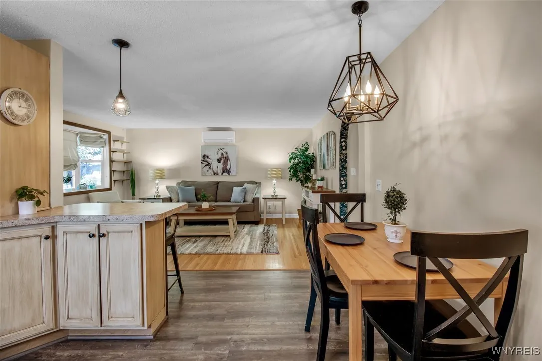 39 Delray Avenue, West Seneca, New York 14224, West Seneca, New York 14224, 3 Bedrooms Bedrooms, 8 Rooms Rooms,2 BathroomsBathrooms,Residential,For Sale,39 Delray Avenue, West Seneca, New York 14224,B1632847