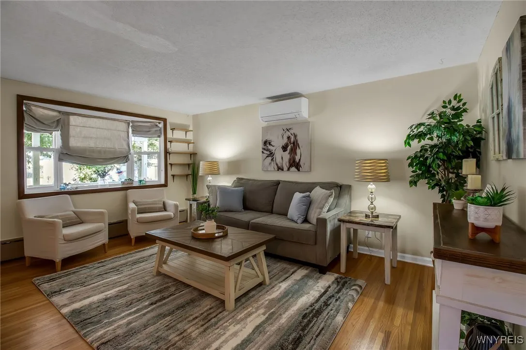 39 Delray Avenue, West Seneca, New York 14224, West Seneca, New York 14224, 3 Bedrooms Bedrooms, 8 Rooms Rooms,2 BathroomsBathrooms,Residential,For Sale,39 Delray Avenue, West Seneca, New York 14224,B1632847