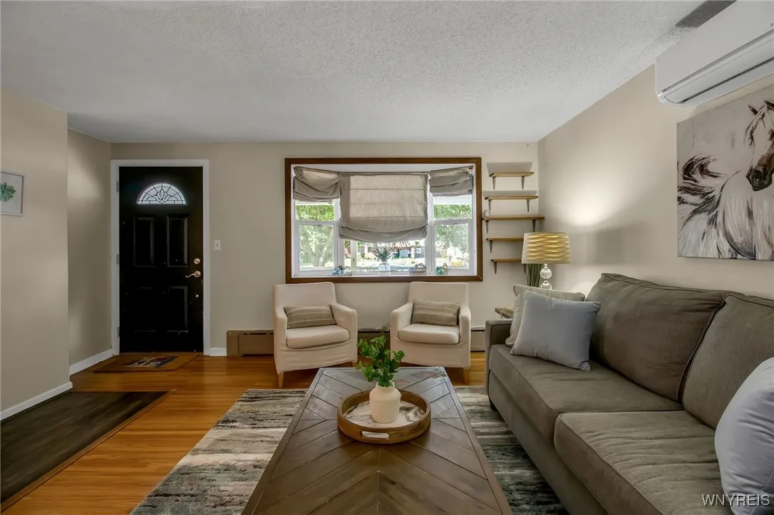 39 Delray Avenue, West Seneca, New York 14224, West Seneca, New York 14224, 3 Bedrooms Bedrooms, 8 Rooms Rooms,2 BathroomsBathrooms,Residential,For Sale,39 Delray Avenue, West Seneca, New York 14224,B1632847