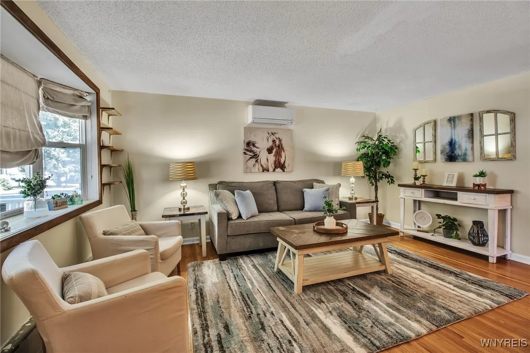 39 Delray Avenue, West Seneca, New York 14224, West Seneca, New York 14224, 3 Bedrooms Bedrooms, 8 Rooms Rooms,2 BathroomsBathrooms,Residential,For Sale,39 Delray Avenue, West Seneca, New York 14224,B1632847
