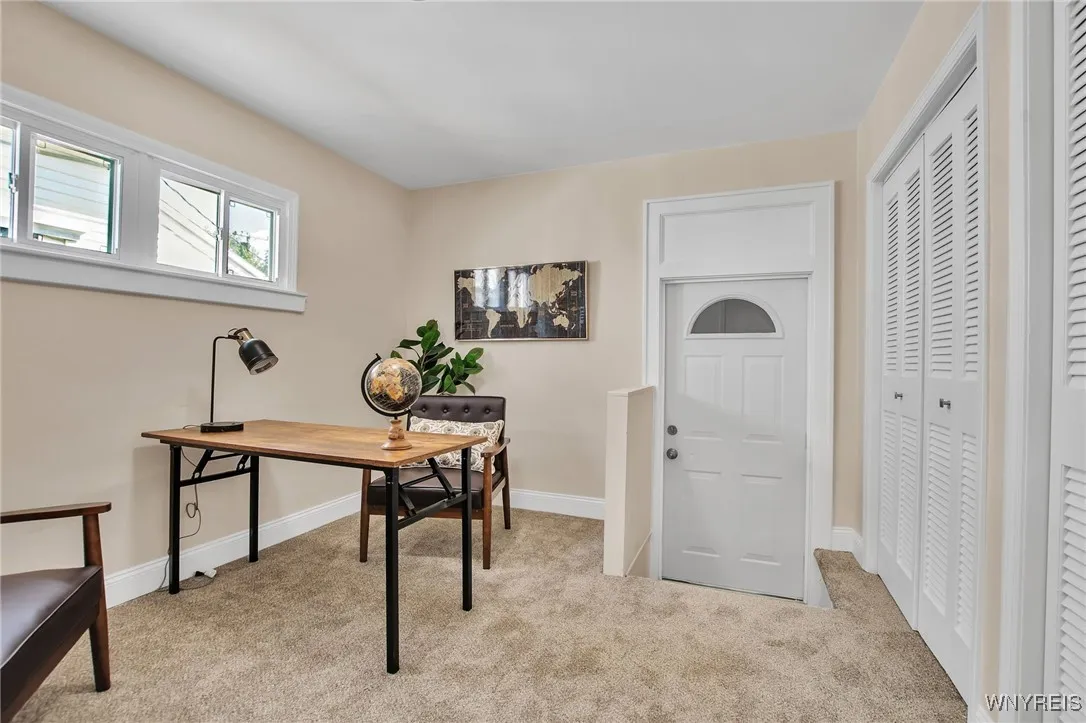 184 Lasalle Avenue, Tonawanda, New York 14217, Tonawanda, New York 14217, 4 Bedrooms Bedrooms, 9 Rooms Rooms,2 BathroomsBathrooms,Residential,For Sale,184 Lasalle Avenue, Tonawanda, New York 14217,0,B1633139
