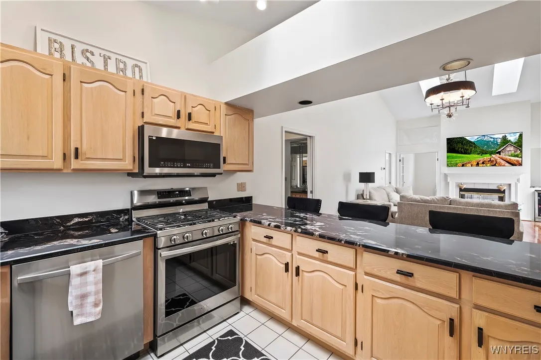 42 Spicebush Lane, Amherst, New York 14221, Amherst, New York 14221, 2 Bedrooms Bedrooms, 7 Rooms Rooms,2 BathroomsBathrooms,Residential,For Sale,42 Spicebush Lane, Amherst, New York 14221,B1633275