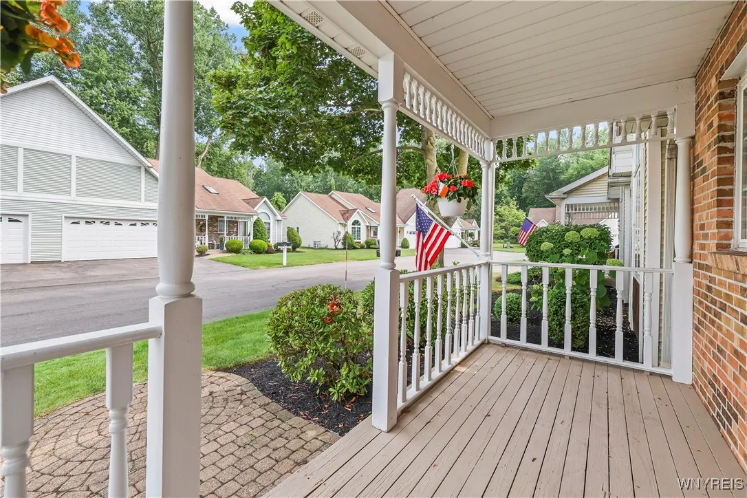 42 Spicebush Lane, Amherst, New York 14221, Amherst, New York 14221, 2 Bedrooms Bedrooms, 7 Rooms Rooms,2 BathroomsBathrooms,Residential,For Sale,42 Spicebush Lane, Amherst, New York 14221,B1633275