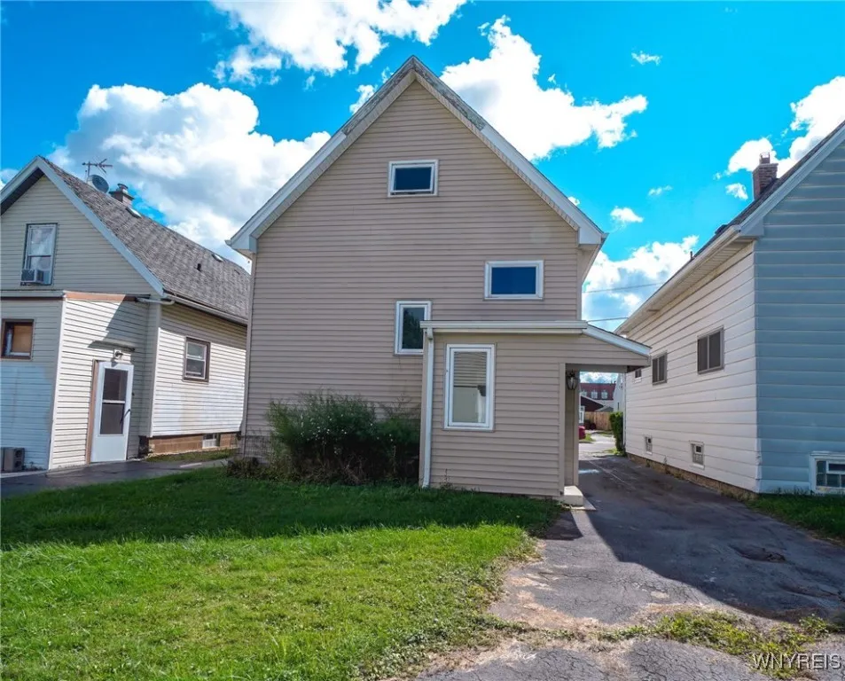 34 Lehigh St, Cheektowaga, New York 14206, Cheektowaga, New York 14206, 3 Bedrooms Bedrooms, 6 Rooms Rooms,1 BathroomBathrooms,Residential,For Sale,34 Lehigh St, Cheektowaga, New York 14206,0,B1632920