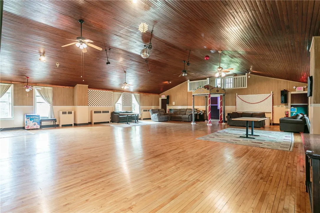 43 Brown Street, Albion, New York 14411, Albion, New York 14411, 9 Bedrooms Bedrooms, 13 Rooms Rooms,6 BathroomsBathrooms,Residential,For Sale,43 Brown Street, Albion, New York 14411,R1633136