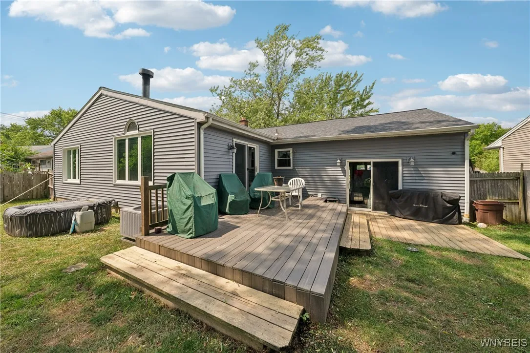 163 Coronation Drive, Amherst, New York 14226, Amherst, New York 14226, 3 Bedrooms Bedrooms, 6 Rooms Rooms,2 BathroomsBathrooms,Residential,For Sale,163 Coronation Drive, Amherst, New York 14226,B1632828