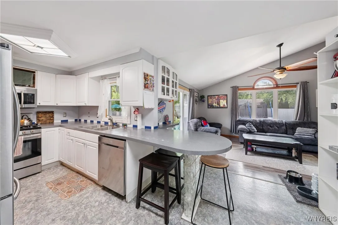 163 Coronation Drive, Amherst, New York 14226, Amherst, New York 14226, 3 Bedrooms Bedrooms, 6 Rooms Rooms,2 BathroomsBathrooms,Residential,For Sale,163 Coronation Drive, Amherst, New York 14226,B1632828