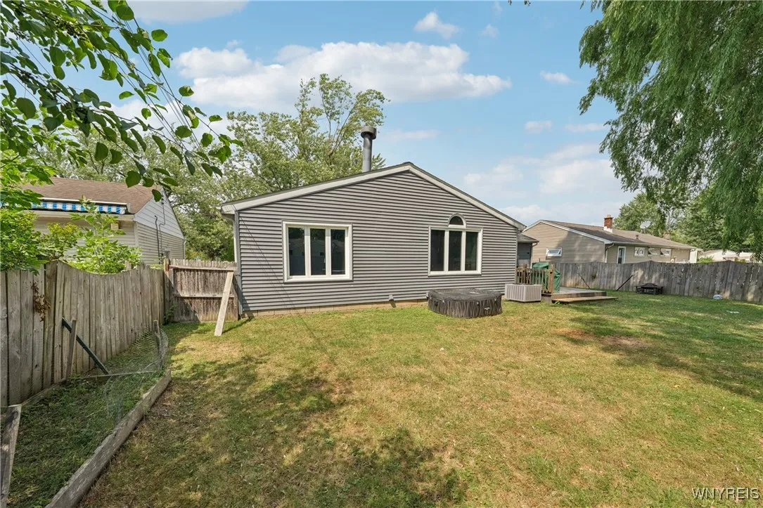 163 Coronation Drive, Amherst, New York 14226, Amherst, New York 14226, 3 Bedrooms Bedrooms, 6 Rooms Rooms,2 BathroomsBathrooms,Residential,For Sale,163 Coronation Drive, Amherst, New York 14226,B1632828