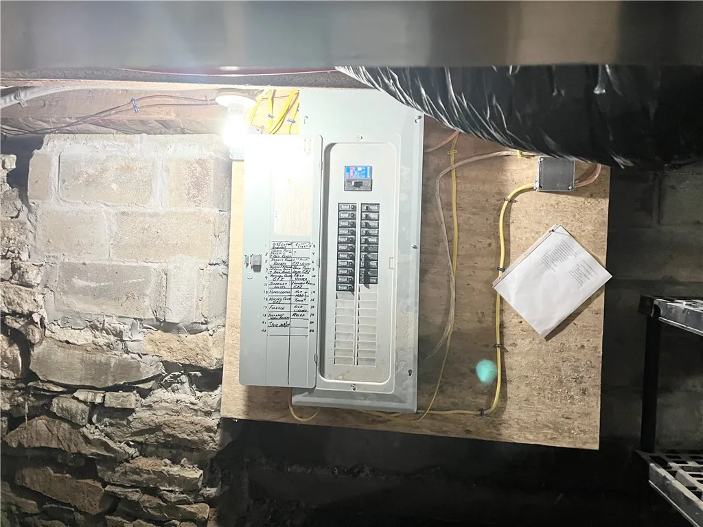 228 Grand Street, Hornell, New York 14843, Hornell, New York 14843, 2 Bedrooms Bedrooms, 6 Rooms Rooms,2 BathroomsBathrooms,Residential,For Sale,228 Grand Street, Hornell, New York 14843,R1632621