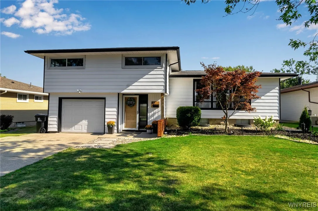 83 Millwood Drive, Tonawanda, New York 14150, Tonawanda, New York 14150, 3 Bedrooms Bedrooms, 8 Rooms Rooms,2 BathroomsBathrooms,Residential,Closed,83 Millwood Drive, Tonawanda, New York 14150,0,B1633230