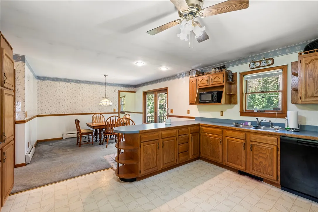7609 Wheaton Hill Rd Road, Springwater, New York 1, Springwater, New York 14560, 3 Bedrooms Bedrooms, 8 Rooms Rooms,1 BathroomBathrooms,Residential,For Sale,7609 Wheaton Hill Rd Road, Springwater, New York 1,R1633298