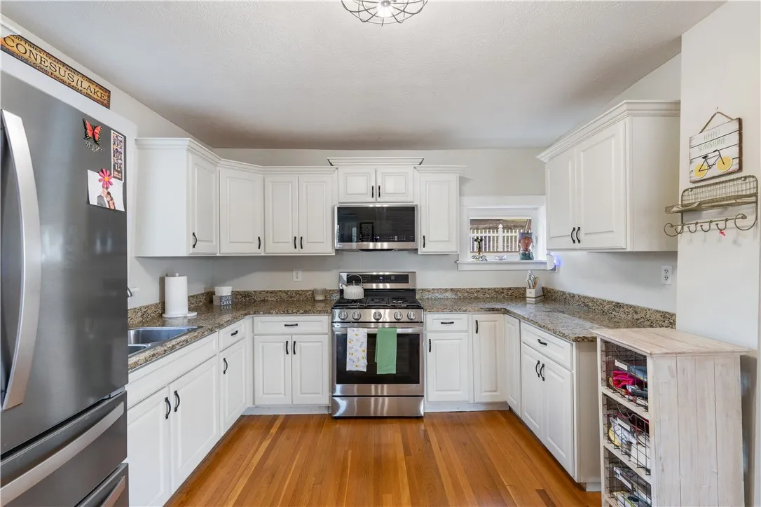 5372 E Lake Rd, Conesus, New York 14435, Conesus, New York 14435, 4 Bedrooms Bedrooms, ,3 BathroomsBathrooms,Residential,For Sale,5372 E Lake Rd, Conesus, New York 14435,R1632973