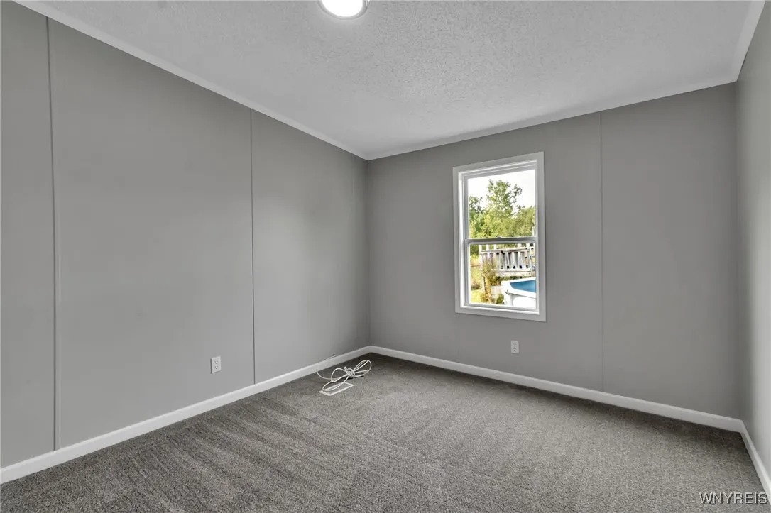 1227 Parkwood Drive, Lockport Town, New York 14094, Lockport Town, New York 14094, 3 Bedrooms Bedrooms, 6 Rooms Rooms,2 BathroomsBathrooms,Residential,For Sale,1227 Parkwood Drive, Lockport Town, New York 14094,B1633274