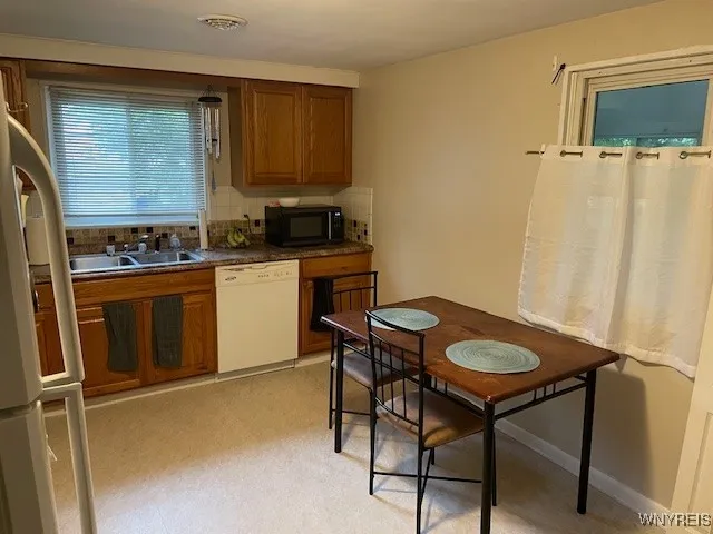25 - 27 Cadet Circle, Lancaster, New York 14086, Lancaster, New York 14086, 4 Bedrooms Bedrooms, ,2 BathroomsBathrooms,Residential,For Sale,25 - 27 Cadet Circle, Lancaster, New York 14086,B1632156