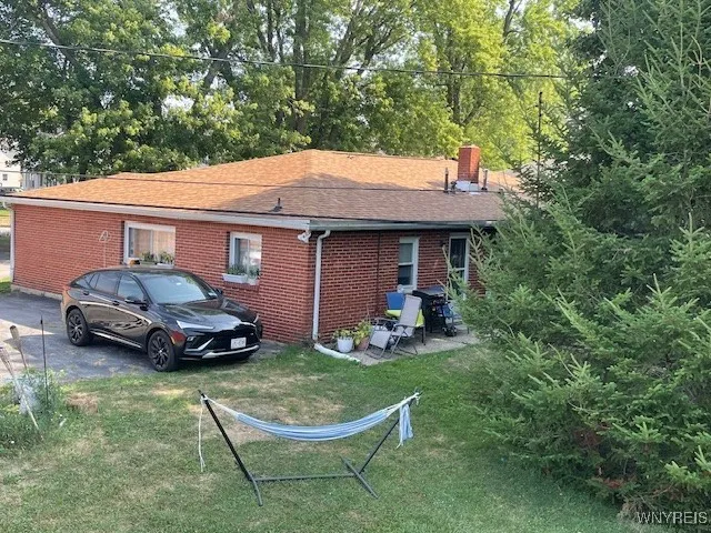 Brick and roof look great......and so are the rents.