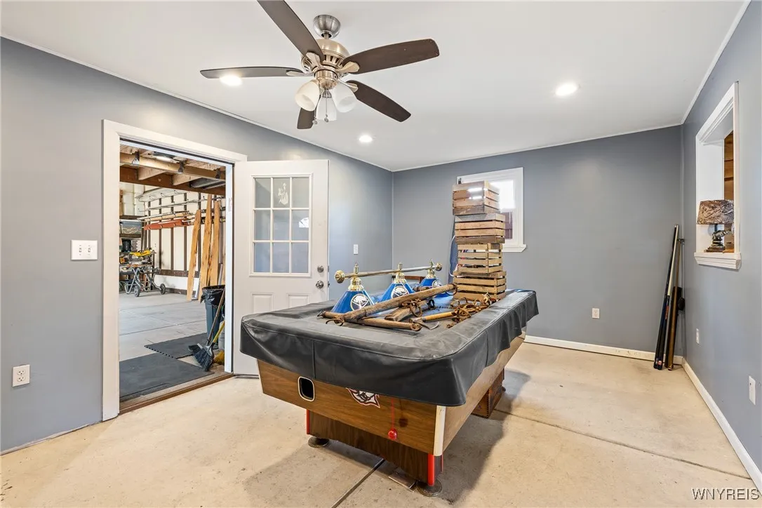 17 Redwood Drive 15, Cheektowaga, New York 14225, Cheektowaga, New York 14225, 5 Bedrooms Bedrooms, ,2 BathroomsBathrooms,Residential,For Sale,17 Redwood Drive 15, Cheektowaga, New York 14225,B1633246