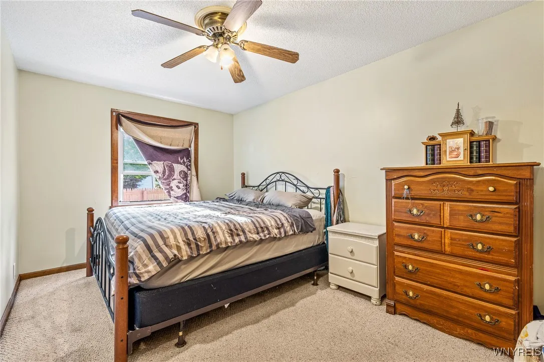 (3 bedrooms) apt 1