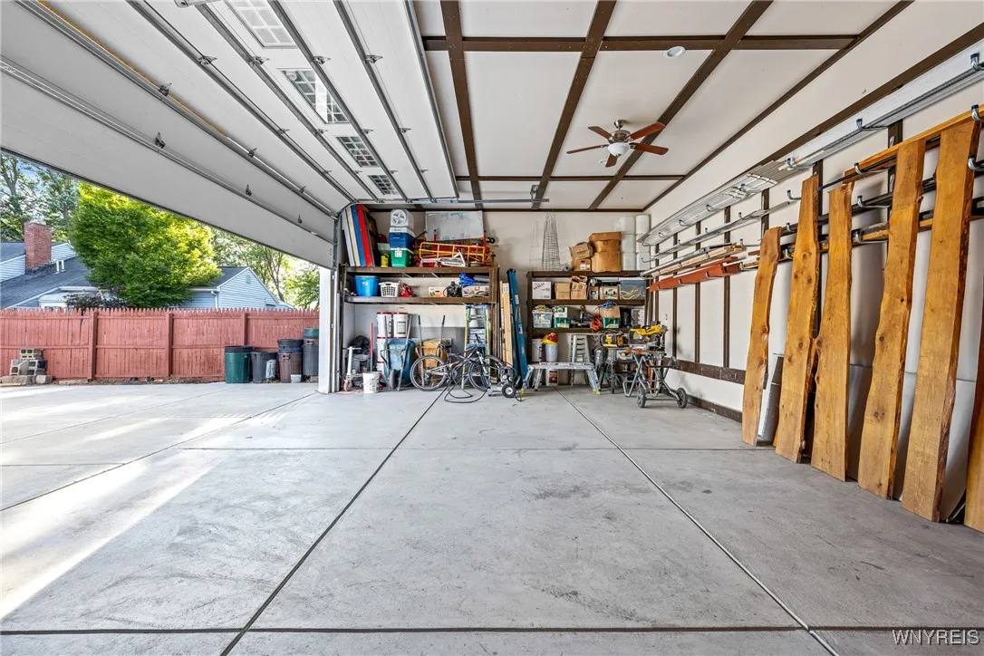 2 CAR GARAGE