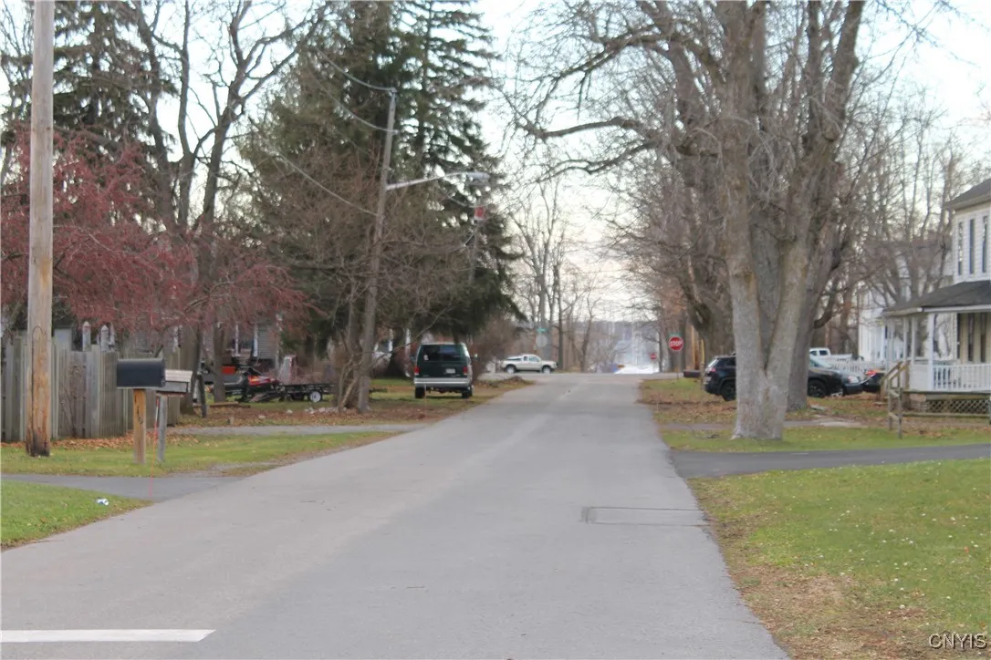 202 Monroe Street, Hounsfield, New York 13685, Hounsfield, New York 13685, 3 Bedrooms Bedrooms, 8 Rooms Rooms,2 BathroomsBathrooms,Residential Lease,For Rent,202 Monroe Street, Hounsfield, New York 13685,S1631427