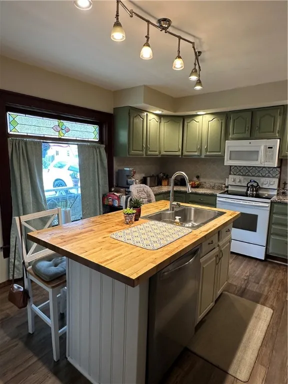 113 State Highway 51, Guilford, New York 13809, Guilford, New York 13809, 4 Bedrooms Bedrooms, 10 Rooms Rooms,1 BathroomBathrooms,Residential,For Sale,113 State Highway 51, Guilford, New York 13809,R1628183
