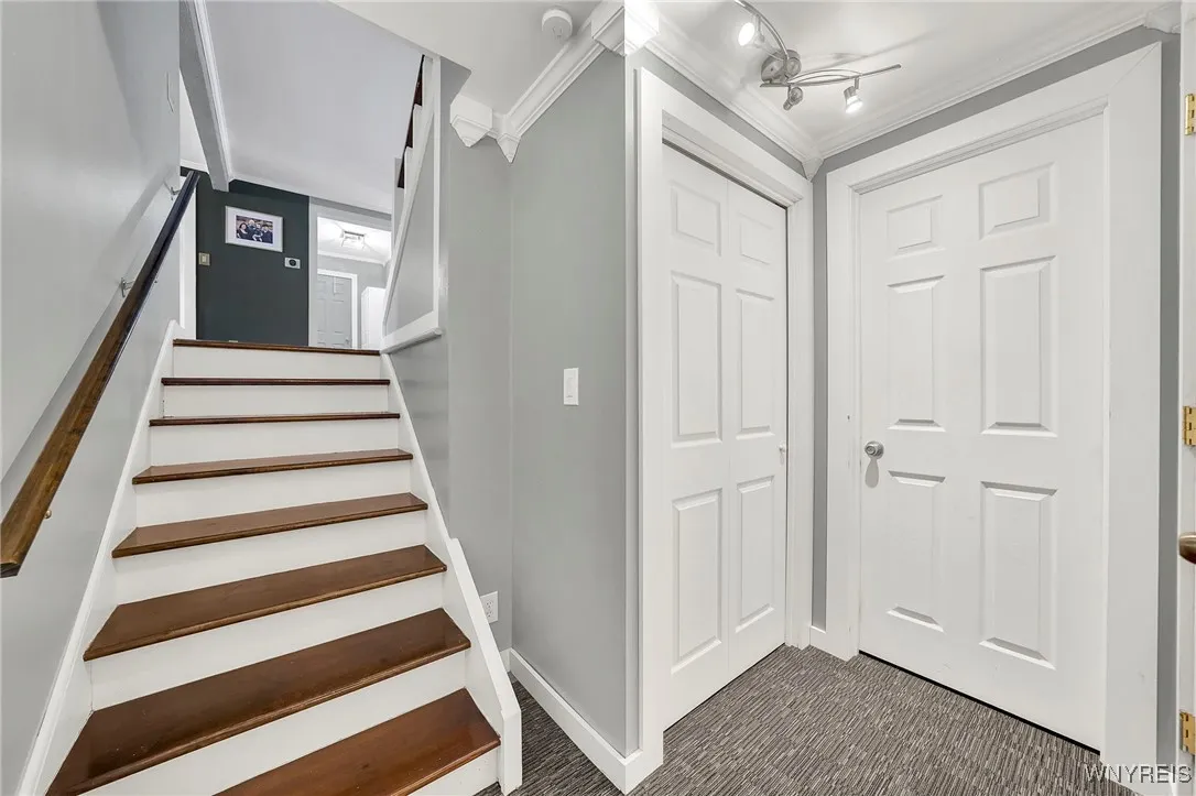 59 Ponderosa Drive, Amherst, New York 14221, Amherst, New York 14221, 5 Bedrooms Bedrooms, 13 Rooms Rooms,2 BathroomsBathrooms,Residential,Closed,59 Ponderosa Drive, Amherst, New York 14221,0,B1633292