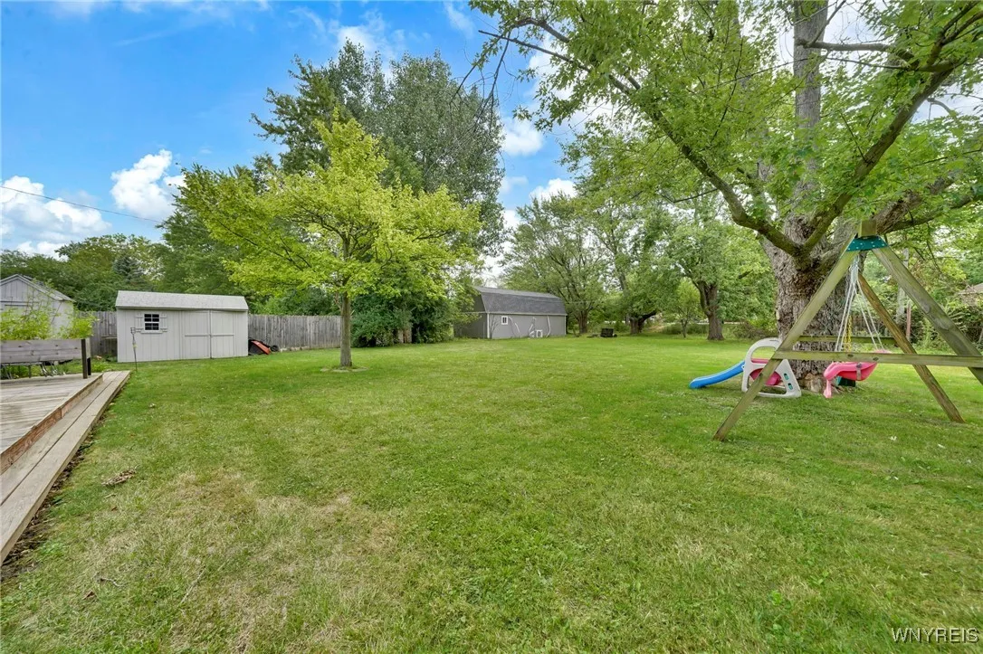 59 Ponderosa Drive, Amherst, New York 14221, Amherst, New York 14221, 5 Bedrooms Bedrooms, 13 Rooms Rooms,2 BathroomsBathrooms,Residential,Closed,59 Ponderosa Drive, Amherst, New York 14221,0,B1633292