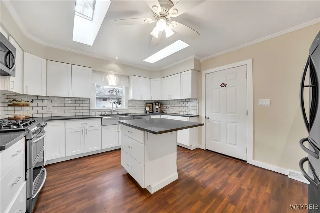 59 Ponderosa Drive, Amherst, New York 14221, Amherst, New York 14221, 5 Bedrooms Bedrooms, 13 Rooms Rooms,2 BathroomsBathrooms,Residential,Closed,59 Ponderosa Drive, Amherst, New York 14221,0,B1633292