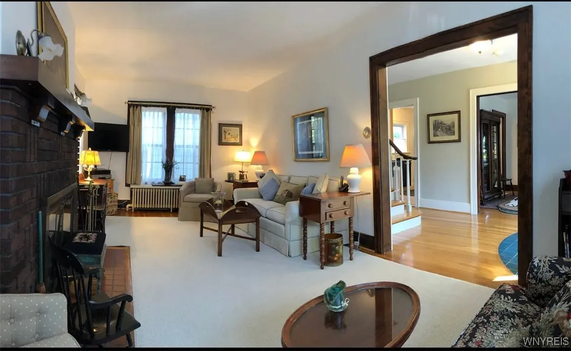 47 Edge Park Avenue, Buffalo, New York 14216, Buffalo, New York 14216, 3 Bedrooms Bedrooms, 10 Rooms Rooms,2 BathroomsBathrooms,Residential Lease,For Rent,47 Edge Park Avenue, Buffalo, New York 14216,B1633266