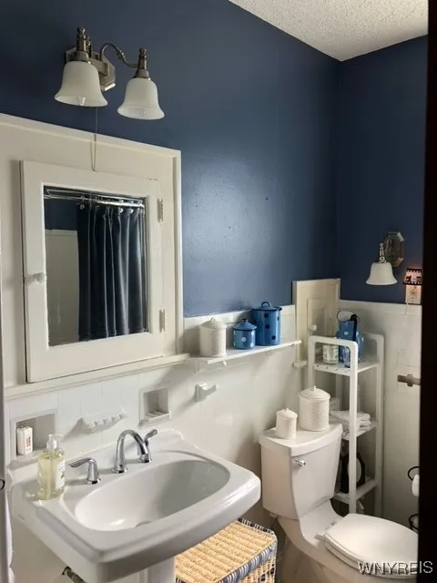 47 Edge Park Avenue, Buffalo, New York 14216, Buffalo, New York 14216, 3 Bedrooms Bedrooms, 10 Rooms Rooms,2 BathroomsBathrooms,Residential Lease,For Rent,47 Edge Park Avenue, Buffalo, New York 14216,B1633266