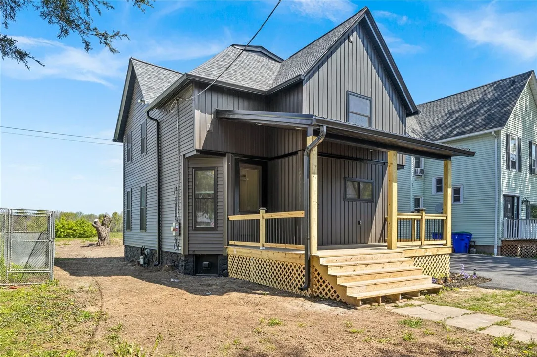 339 West Bank Street, Albion, New York 14411, Albion, New York 14411, 3 Bedrooms Bedrooms, 9 Rooms Rooms,2 BathroomsBathrooms,Residential,For Sale,339 West Bank Street, Albion, New York 14411,R1633314