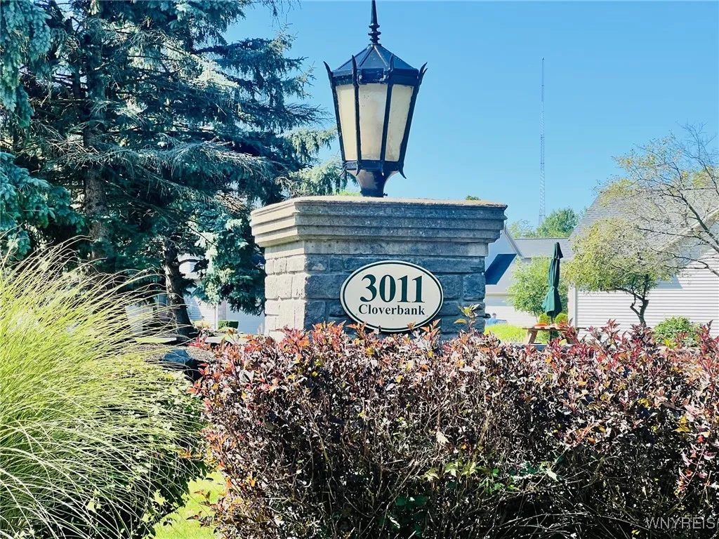3011 Cloverbank Road 65, Hamburg, New York 14075, Hamburg, New York 14075, 3 Bedrooms Bedrooms, 10 Rooms Rooms,2 BathroomsBathrooms,Residential,For Sale,3011 Cloverbank Road 65, Hamburg, New York 14075,B1633250