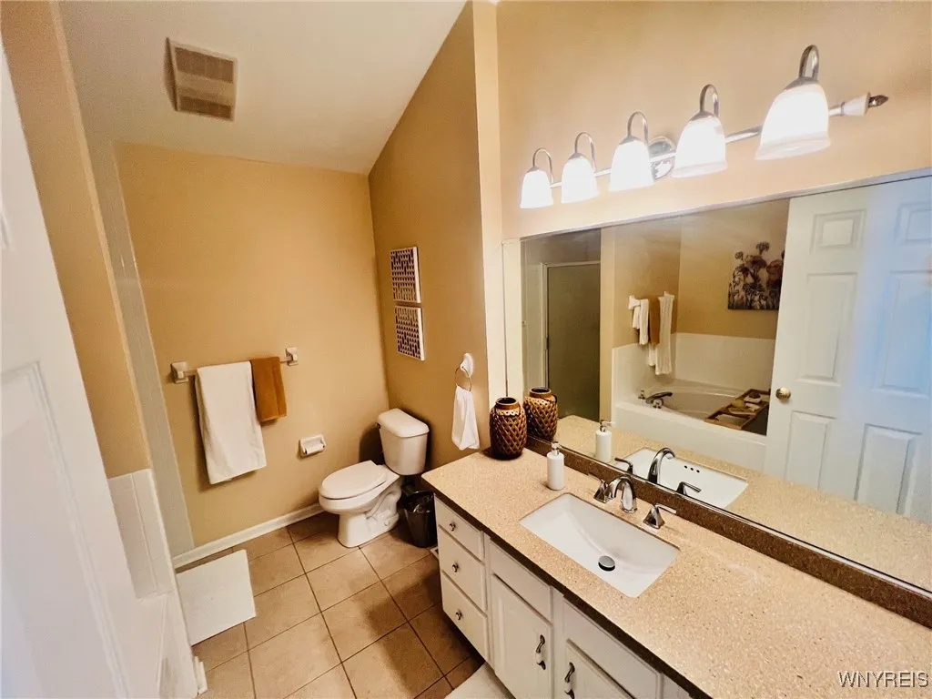 3011 Cloverbank Road 65, Hamburg, New York 14075, Hamburg, New York 14075, 3 Bedrooms Bedrooms, 10 Rooms Rooms,2 BathroomsBathrooms,Residential,For Sale,3011 Cloverbank Road 65, Hamburg, New York 14075,B1633250