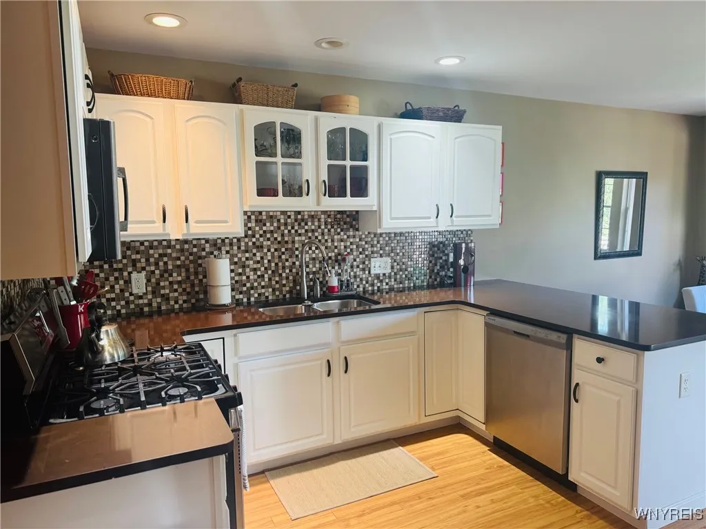 3011 Cloverbank Road 65, Hamburg, New York 14075, Hamburg, New York 14075, 3 Bedrooms Bedrooms, 10 Rooms Rooms,2 BathroomsBathrooms,Residential,For Sale,3011 Cloverbank Road 65, Hamburg, New York 14075,B1633250