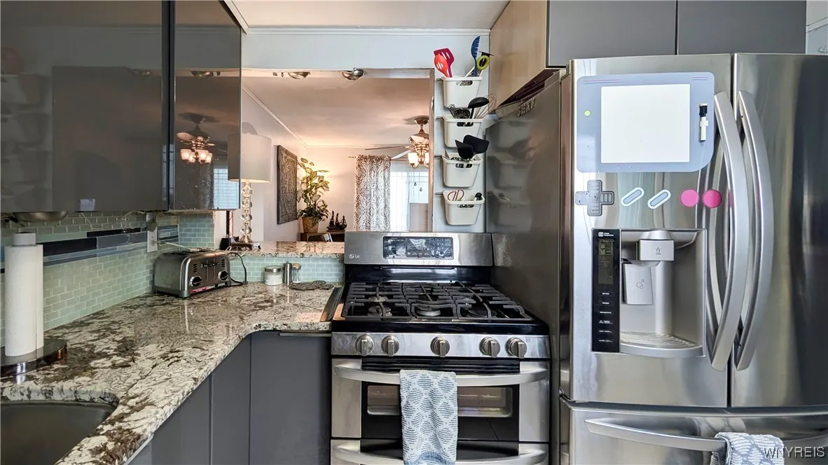 81 Knox Avenue, Buffalo, New York 14216, Buffalo, New York 14216, 2 Bedrooms Bedrooms, 6 Rooms Rooms,1 BathroomBathrooms,Residential Lease,For Rent,81 Knox Avenue, Buffalo, New York 14216,B1633193