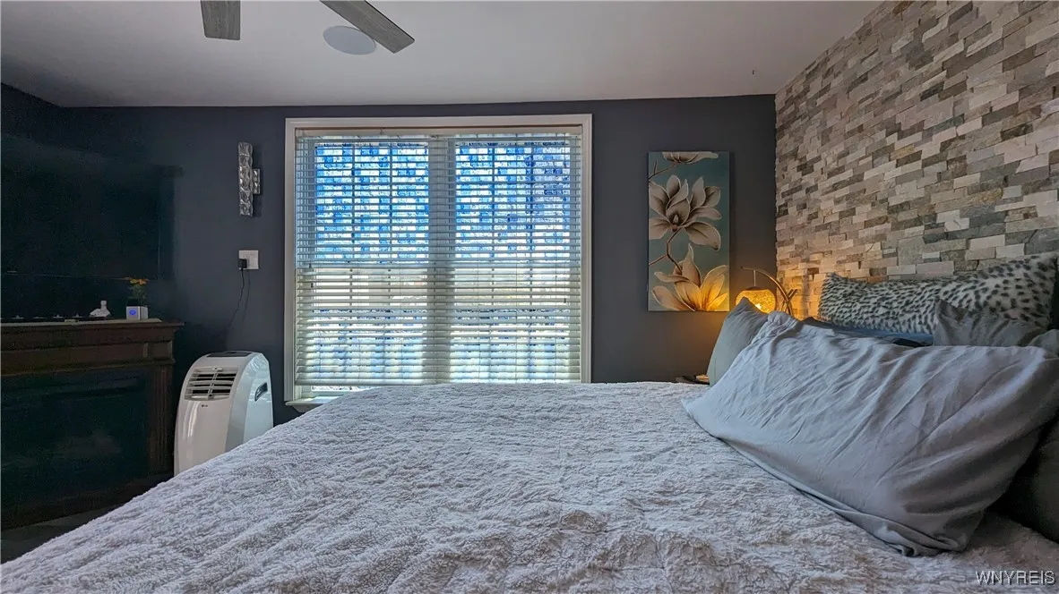81 Knox Avenue, Buffalo, New York 14216, Buffalo, New York 14216, 2 Bedrooms Bedrooms, 6 Rooms Rooms,1 BathroomBathrooms,Residential Lease,For Rent,81 Knox Avenue, Buffalo, New York 14216,B1633193