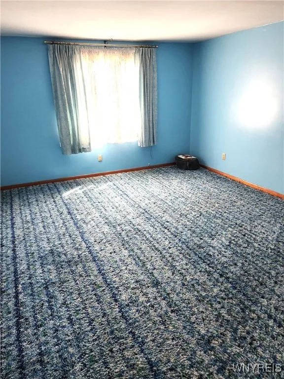 56 Oakwood Drive, Cheektowaga, New York 14227, Cheektowaga, New York 14227, 4 Bedrooms Bedrooms, 10 Rooms Rooms,2 BathroomsBathrooms,Residential,For Sale,56 Oakwood Drive, Cheektowaga, New York 14227,B1627073