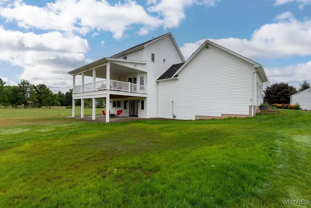 7960 Goodrich Road, Clarence, New York 14032, Clarence, New York 14032, 3 Bedrooms Bedrooms, 7 Rooms Rooms,1 BathroomBathrooms,Residential,For Sale,7960 Goodrich Road, Clarence, New York 14032,B1633218