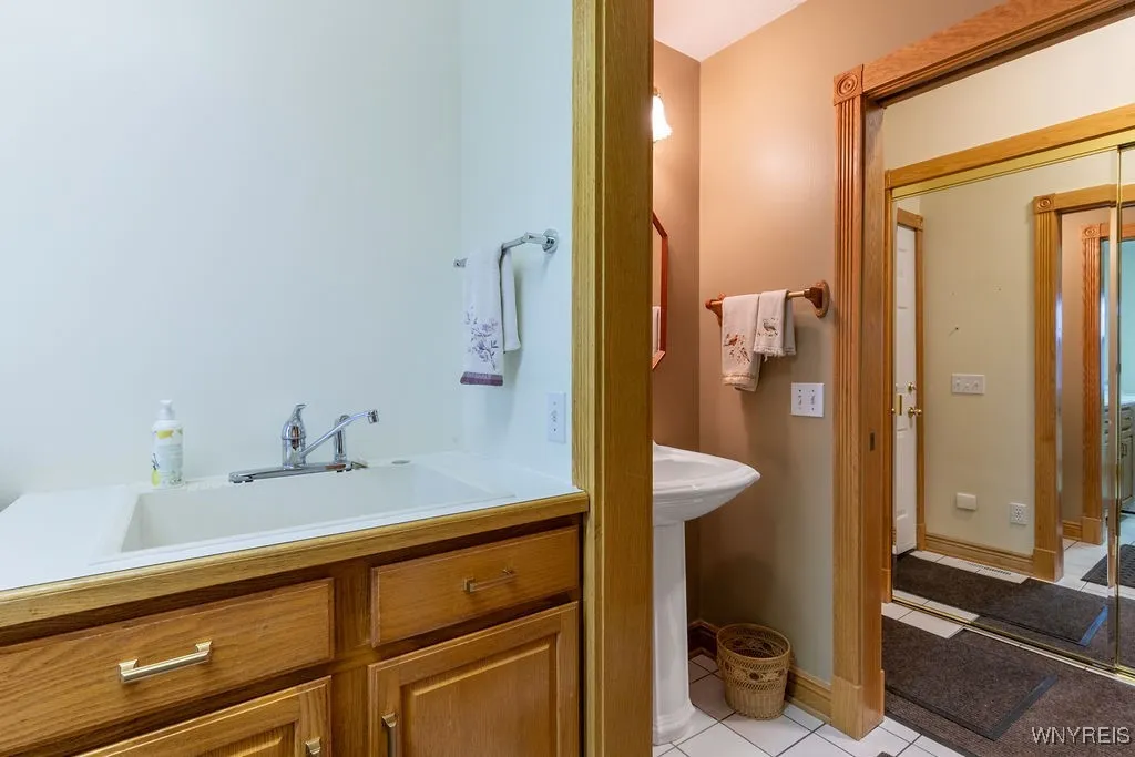 7960 Goodrich Road, Clarence, New York 14032, Clarence, New York 14032, 3 Bedrooms Bedrooms, 7 Rooms Rooms,1 BathroomBathrooms,Residential,For Sale,7960 Goodrich Road, Clarence, New York 14032,B1633218