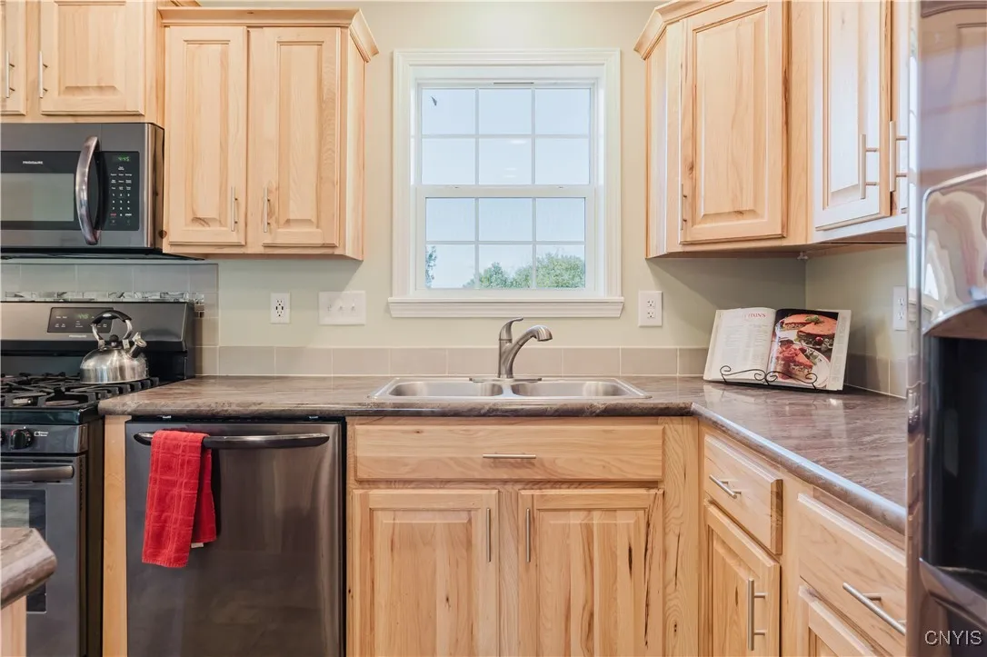 18669 Owens Road, Adams, New York 13606, Adams, New York 13606, 3 Bedrooms Bedrooms, 7 Rooms Rooms,2 BathroomsBathrooms,Residential,For Sale,18669 Owens Road, Adams, New York 13606,S1632580