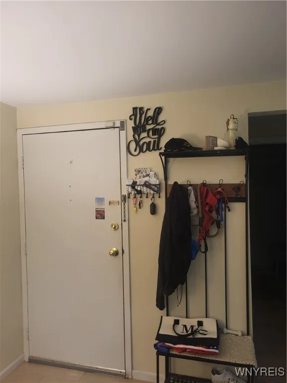 75 Greenwich Drive 1, Amherst, New York 14228, Amherst, New York 14228, 1 Bedroom Bedrooms, 5 Rooms Rooms,1 BathroomBathrooms,Residential,For Sale,75 Greenwich Drive 1, Amherst, New York 14228,B1633091